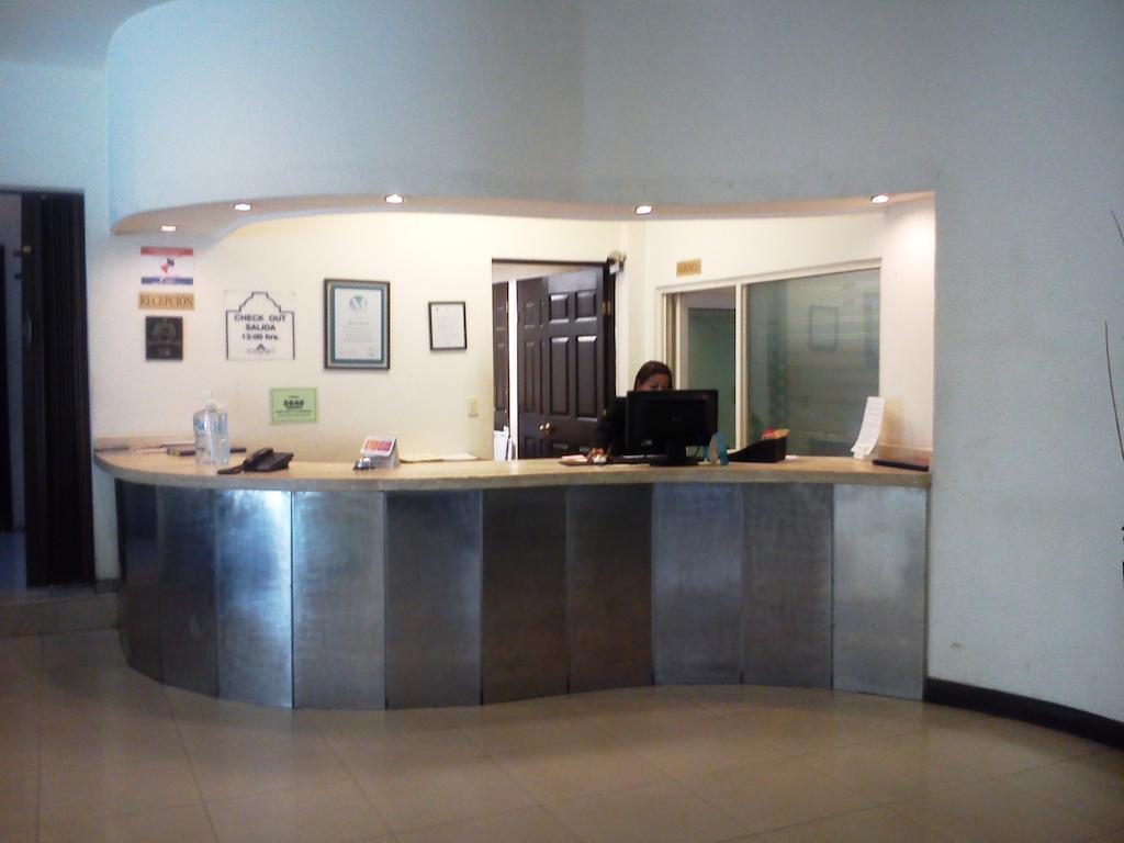 Hotel Plaza Del Arco - Μοντερέι Εξωτερικό φωτογραφία